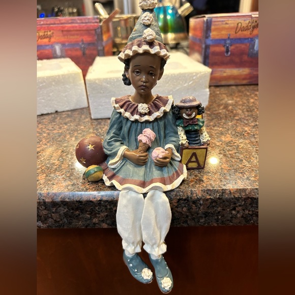 Vintage Daddy’s Figurines & Keepsakes “Kelly” - Picture 3 of 7
